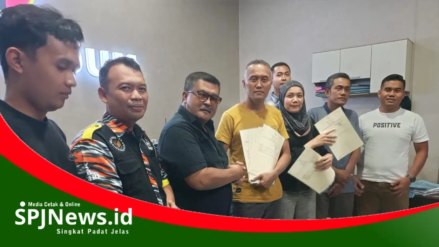 Sertifikat Mandek di Desa Plosokandang: didampingi LSM GMBI Distrik Tulungagung Akhirnya Rampung di Polres