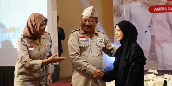 Pelaksanaan acara Akad Massal BNI Griya FLPP, yang dilaksanakan di Ballroom Kassiti Fave Hotel Garut, Jalan Cimanuk, Kecamatan Tarogong Kidul, Kabupaten Garut, Kamis (09/11/2023). (Foto : M. Azi Zulhakim & Deni Seftiana/Diskominfo Kab. Garut).