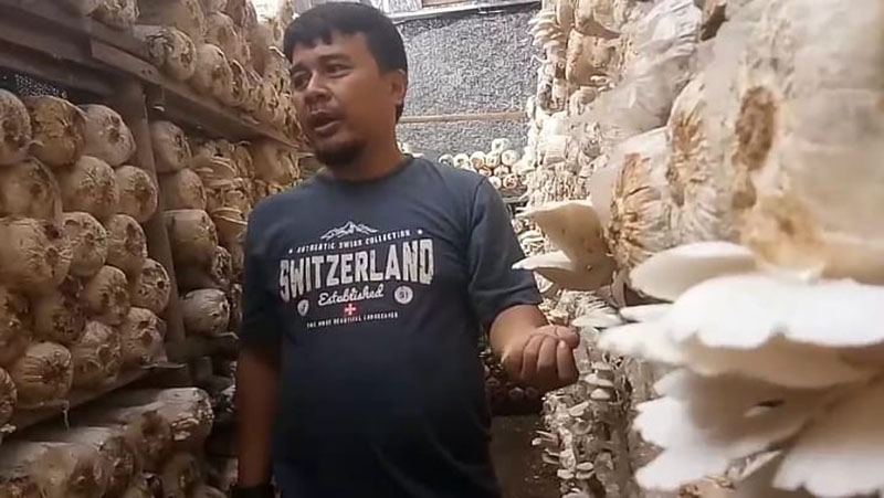 Agus Supratman 
Ketua KMP Sukagalih