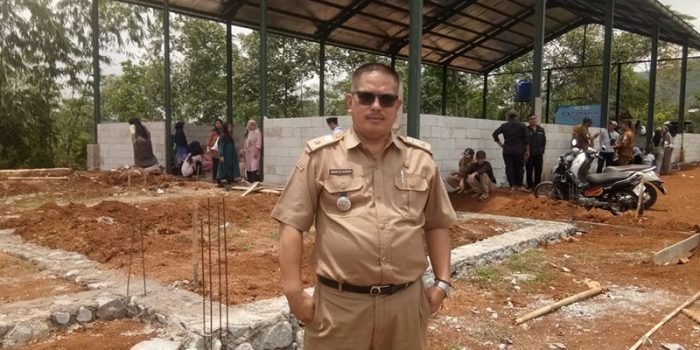H. Encep Lili Saptari Kades Karang Agung