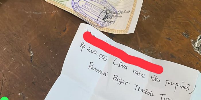 Bukti kwitansi yang berbeda SMAN 1 CAMPURDARAT, TULUNGAGUNG